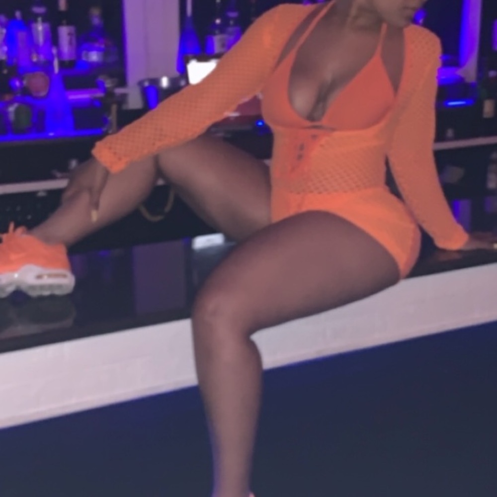 Custom 2 piece